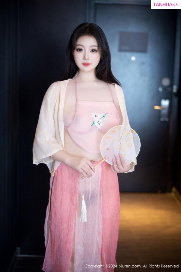 [XiuRen]高清写真图 2024.09.26 No.9211 潘多拉哦 美臀性感
